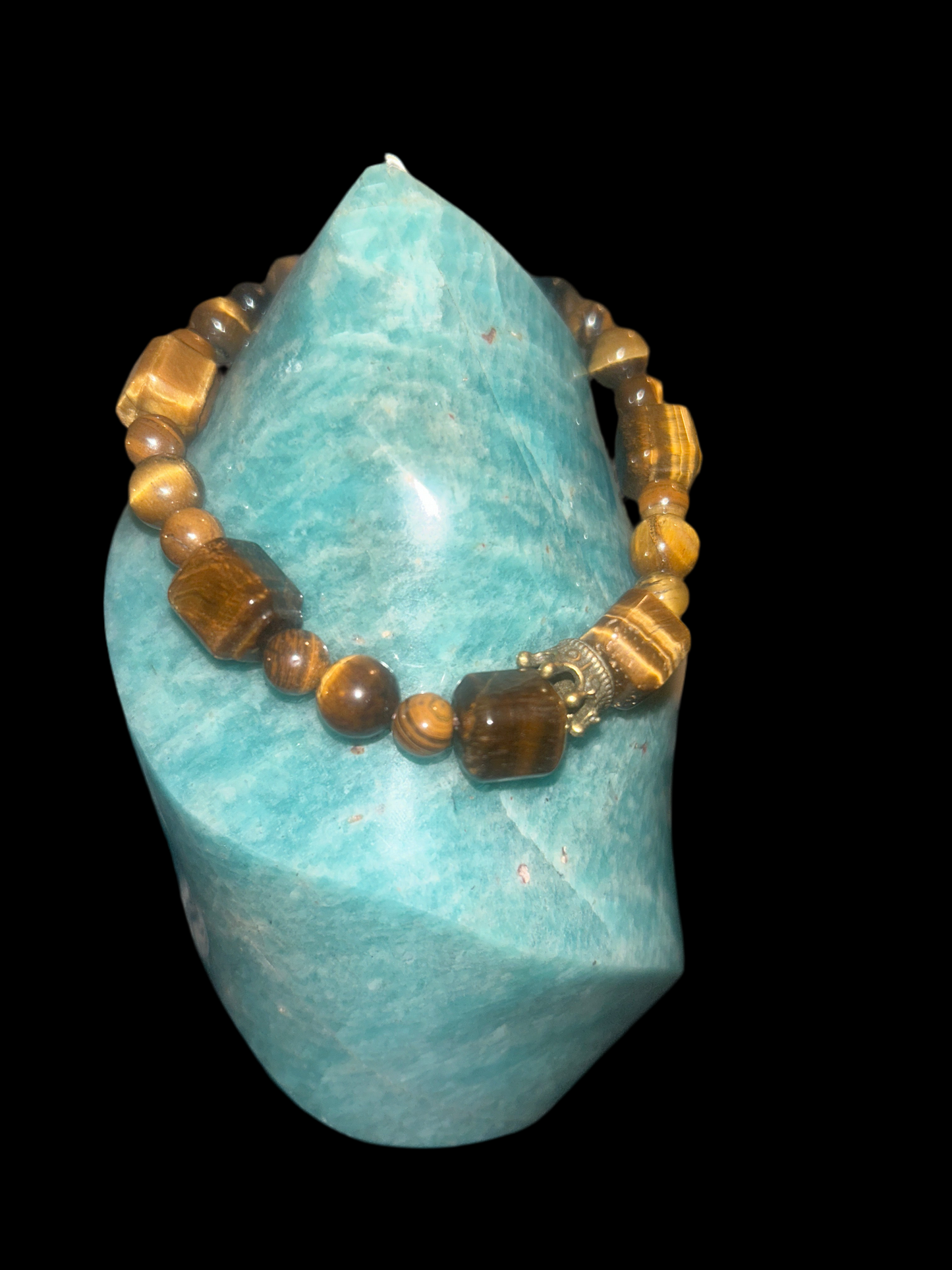 Men’s tiger eye cube shaped bracelet with crown