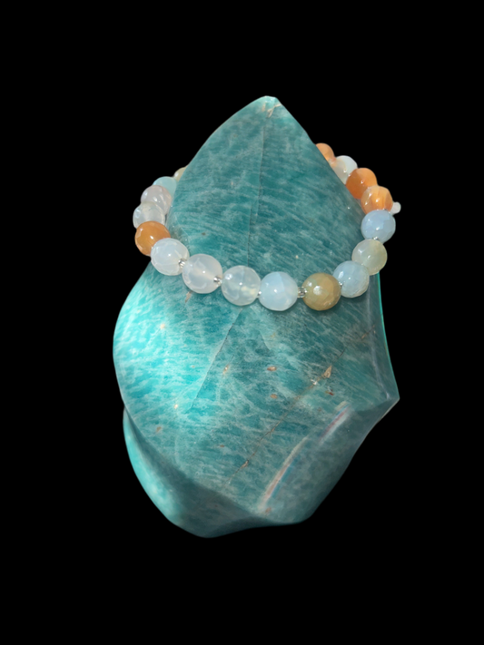 Women’s blue crackle agate bracelet
